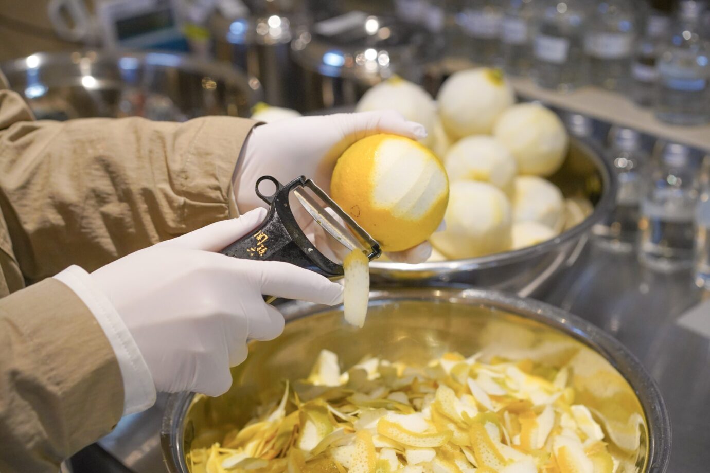 ベルガモットの皮剥き